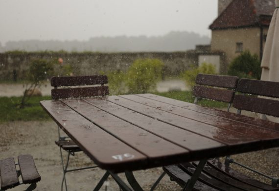 garden-furniture-autumn